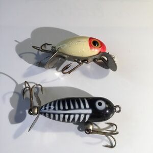 Set 2 vintage fishing lures lot, you get them both, nice condition lures